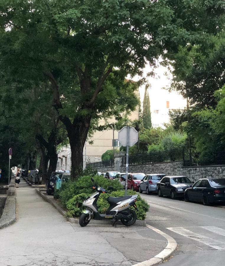 Apartment Mandica Split Bagian luar foto